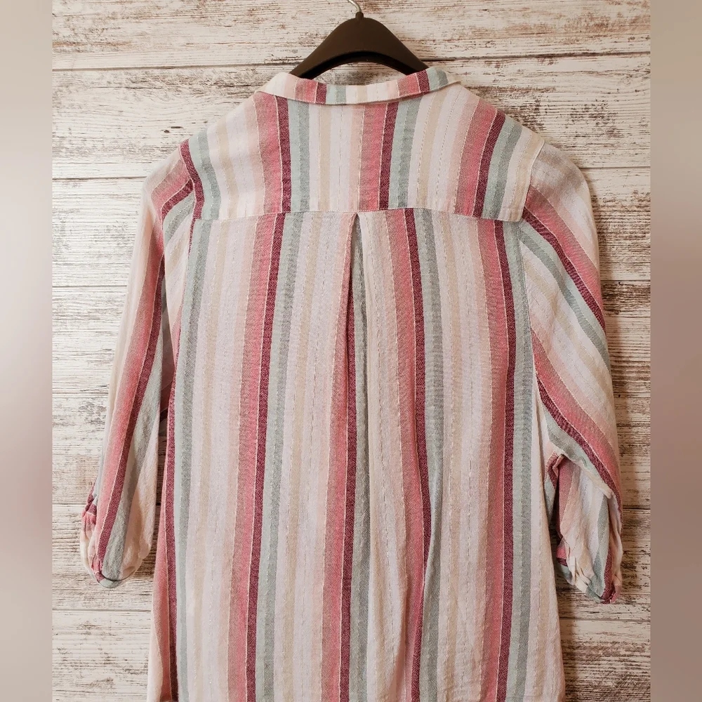 NWOT Elan Striped Surplice Faux Wrap Roll Sleeve Blouse - Picture 2 of 10